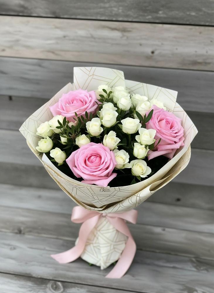 Букет цветов из: Розы в Черском
