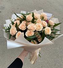 Букет Кремовые розы Латте в Черском
