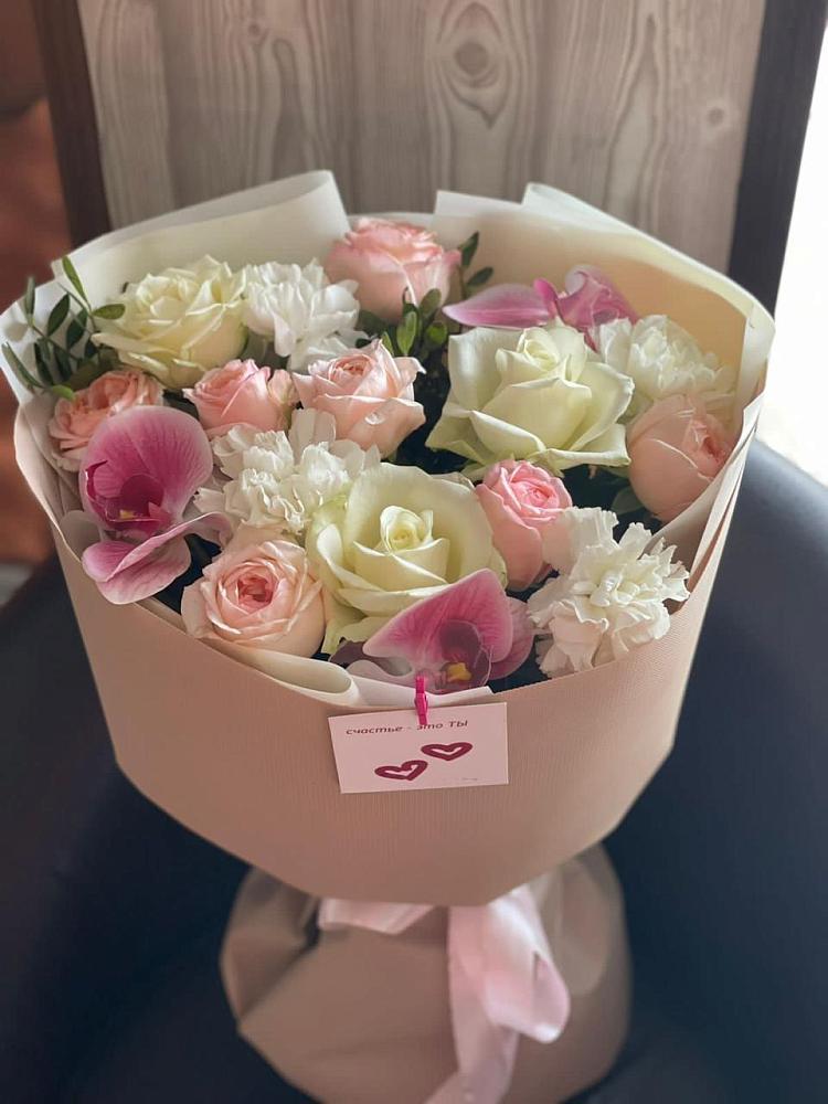 Букет цветов из: Орхидеи, Розы и Гвоздики в Черском