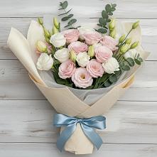 Букет цветов из:  Лизиантусы #REPLACE_PRED# Черском