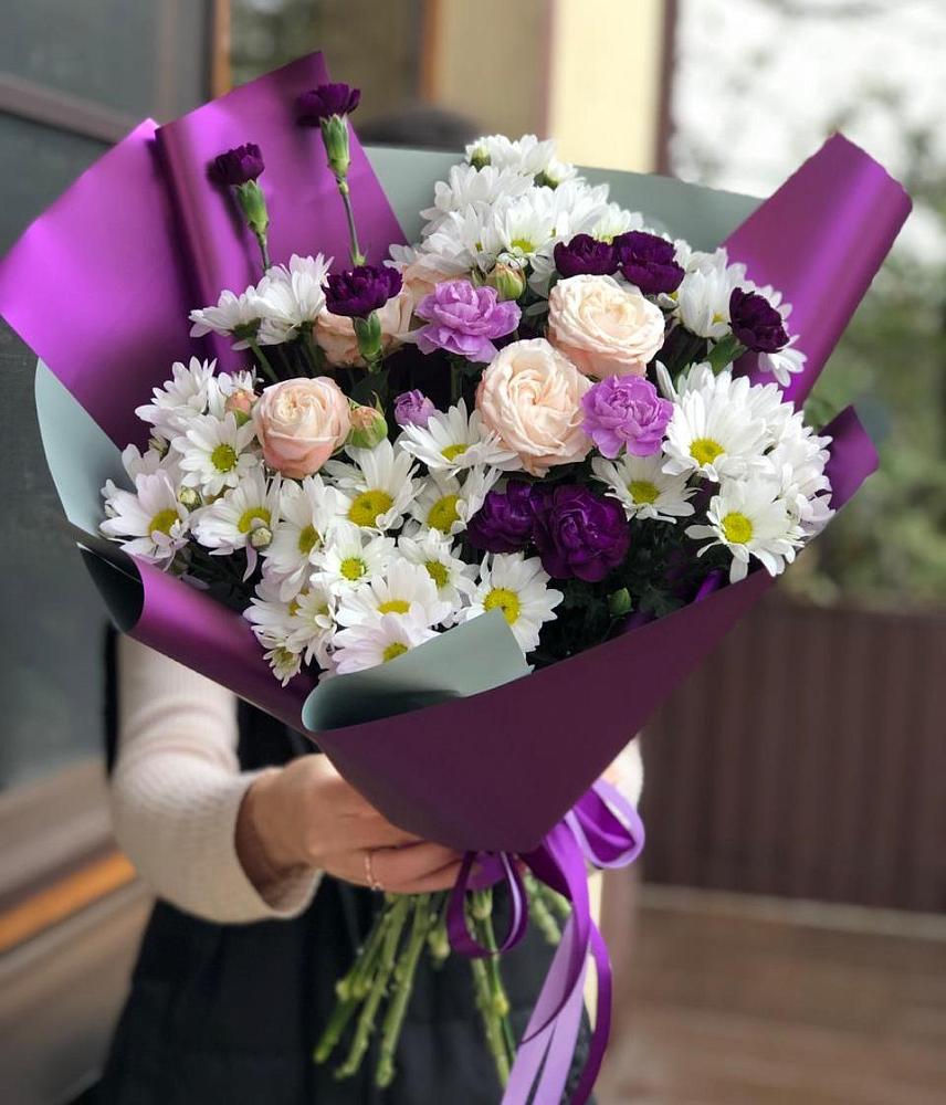 Букет цветов из: Хризантемы, Гвоздики и Розы в Черском