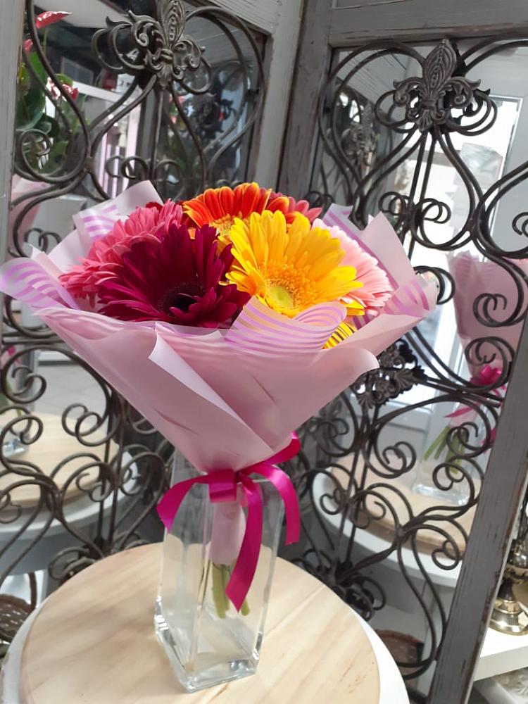 Букет цветов из: Герберы в Черском