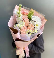 Букет цветов из:  Хризантемы и Розы в Черском