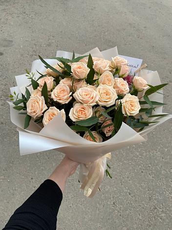 Букет Кремовые розы Латте в Черском
