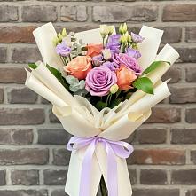 Букет цветов из:  Лизиантусы и Розы #REPLACE_PRED# Черском