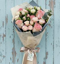 Букет цветов из:  Розы в Черском