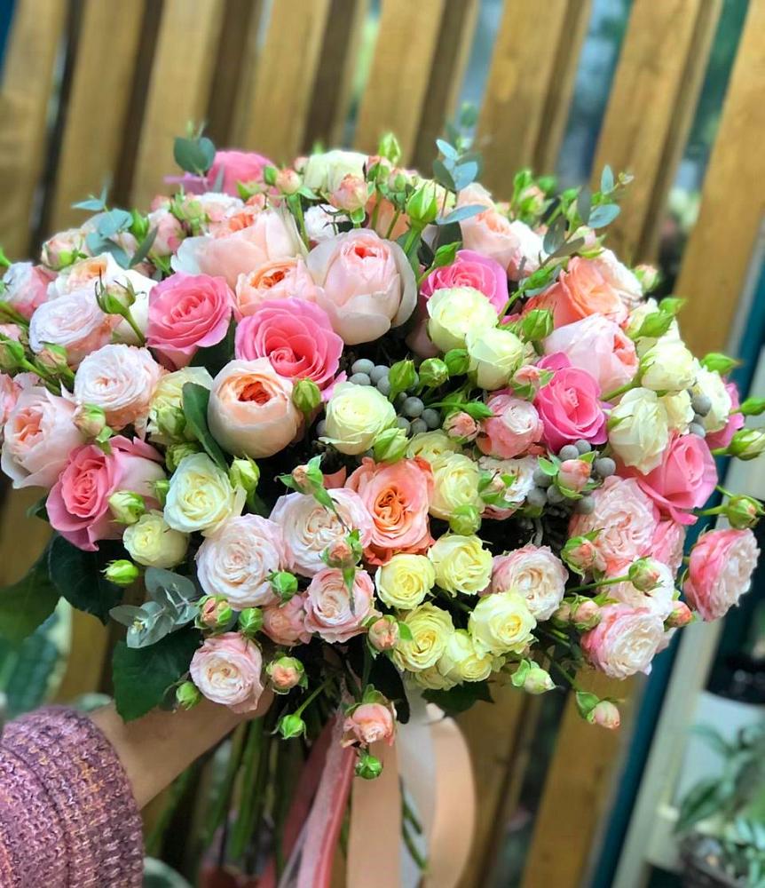 Букет цветов из: Розы в Черском