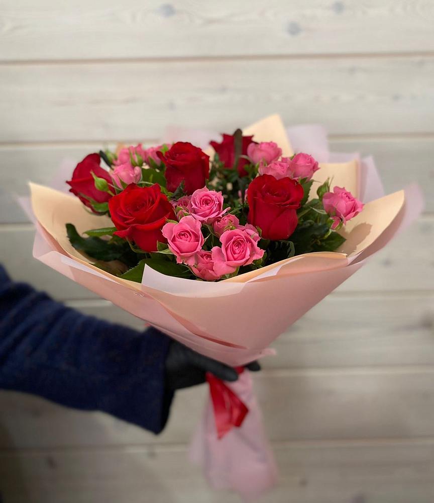 Букет цветов из: Розы в Черском