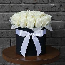 Цветочная композиция из Розы в шляпной коробке в Черском