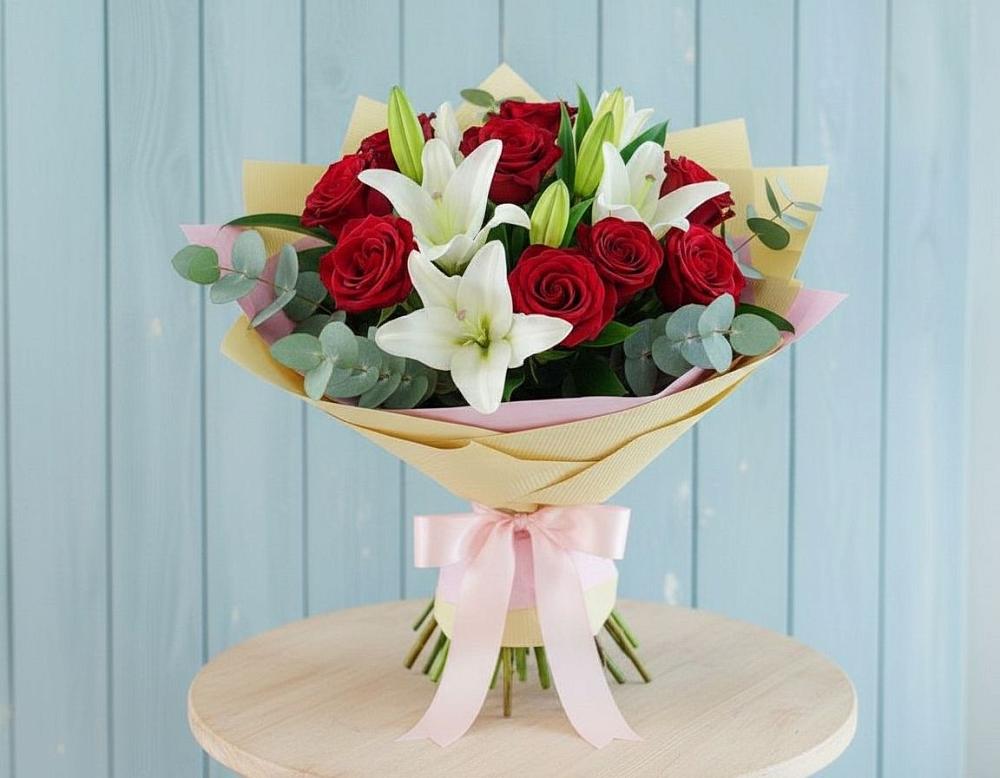 Букет цветов из: Лилии и Розы в Черском